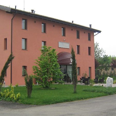 Hotel Hyknusa Reggio Emilia Exteriör bild