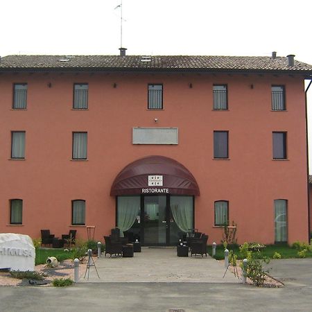 Hotel Hyknusa Reggio Emilia Exteriör bild