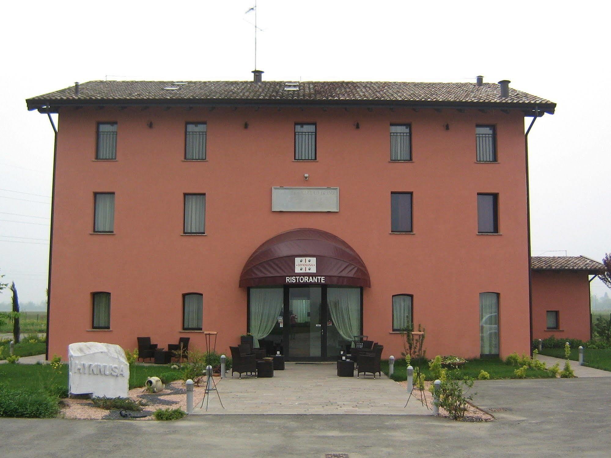 Hotel Hyknusa Reggio Emilia Exteriör bild